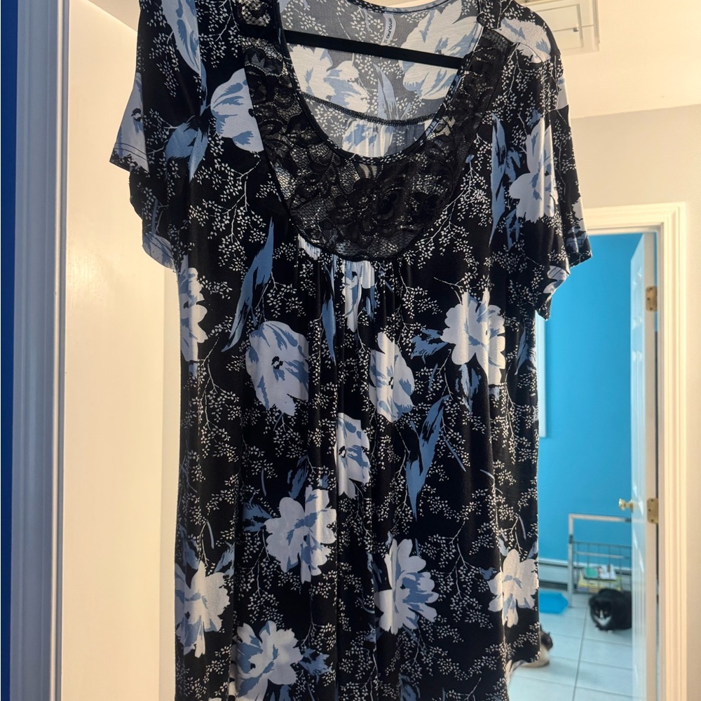 Floral Lace Trim Women's Top